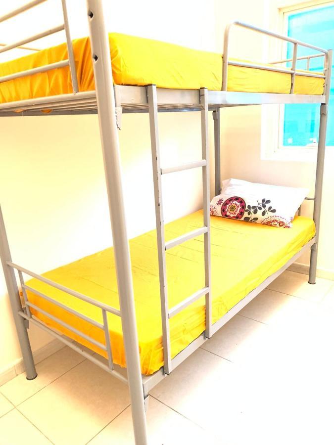 Female Only-Anaruby Backpackers- Metro Station Mashreq Hostel Dubai Buitenkant foto